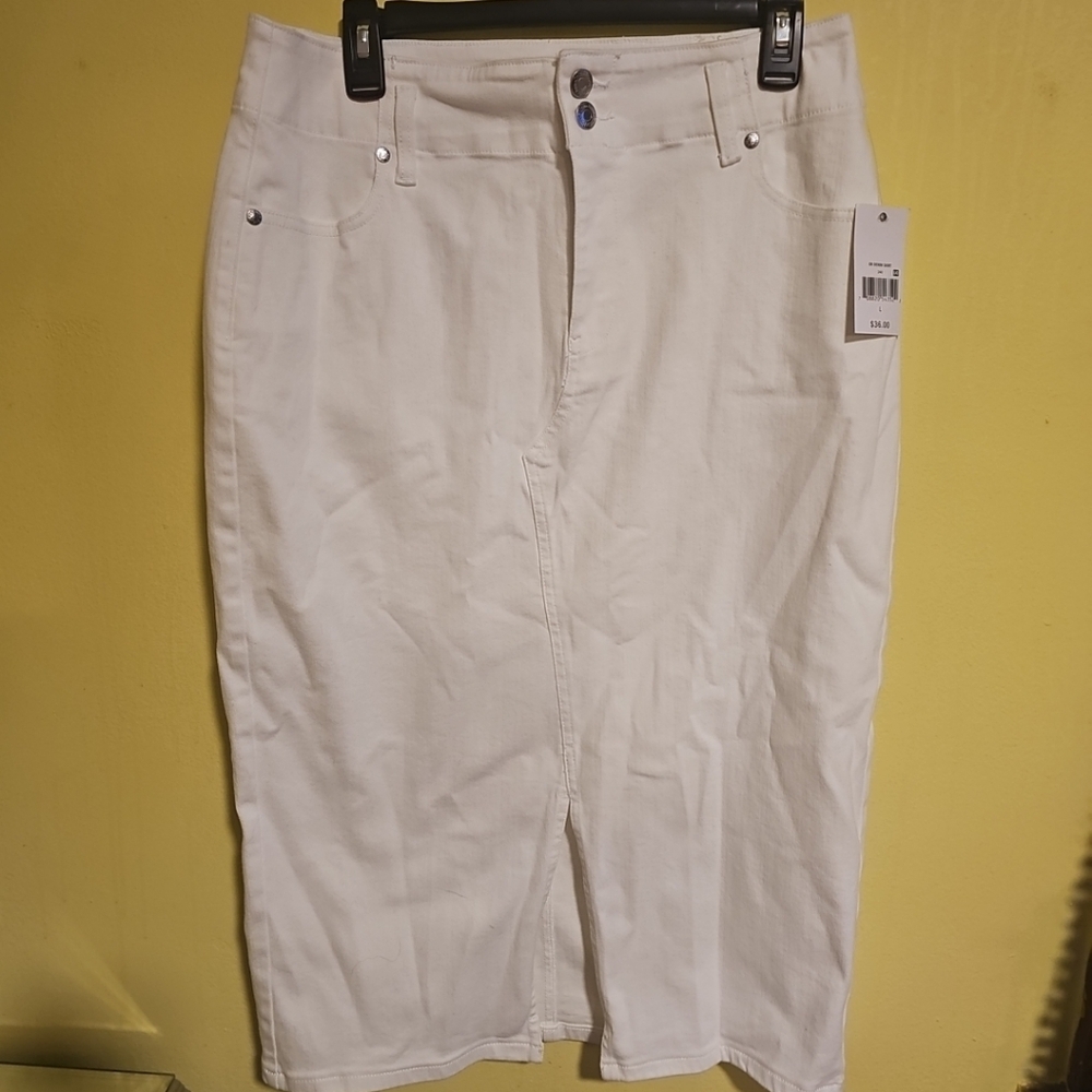 NWT Ophelia Roe Women's Size Large White Denim Jean Skirt